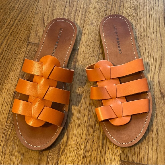 Lucky Brand Shoes - Lucky Brand sandals 🌼
